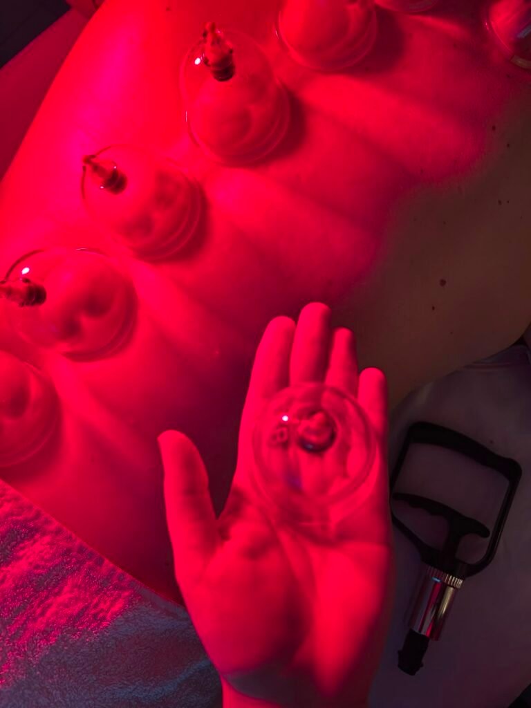Massagem Terapêutica com Ventosaterapia